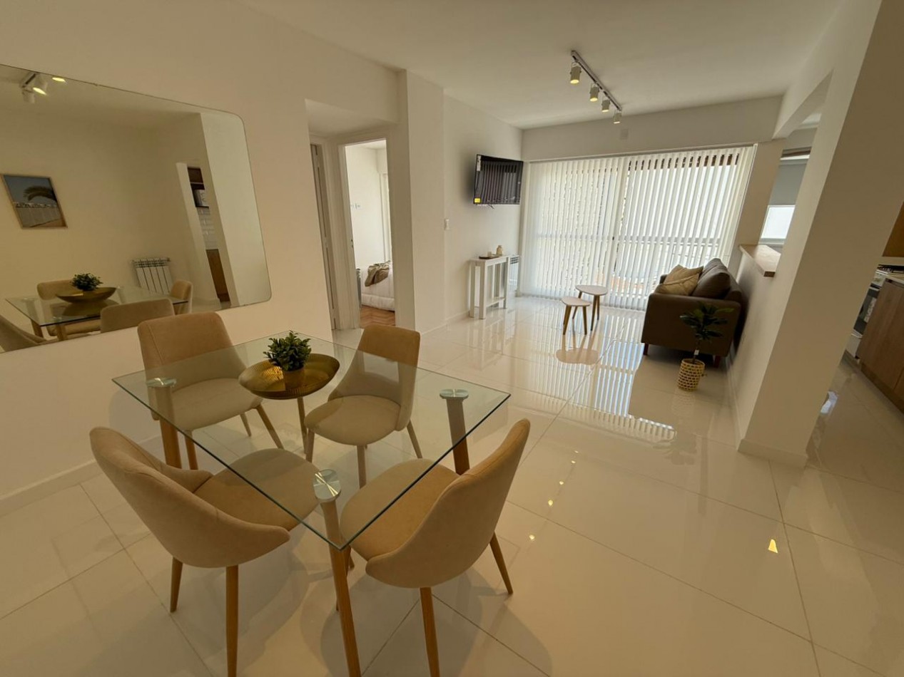 Departamento 2 Amb. al frente con balcon