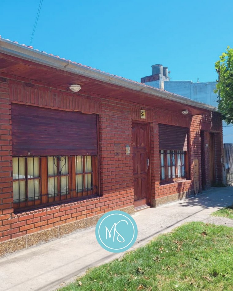 Casa 3 Ambientes Al Frente