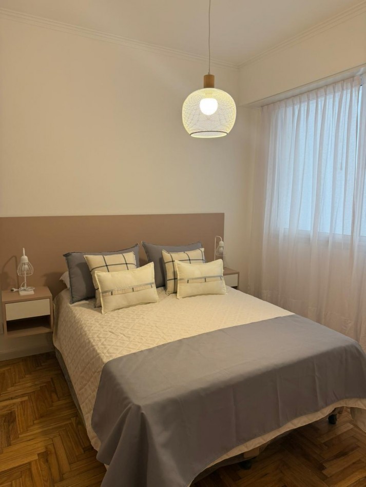 Departamento 3 Amb. a la calle con Balcon Terraza