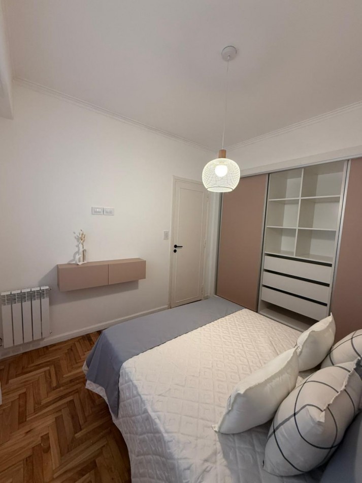 Departamento 3 Amb. a la calle con Balcon Terraza