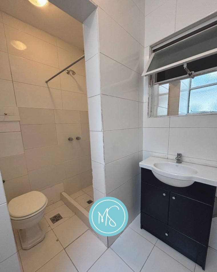 Semipiso al Frente en Edificio de Categoria