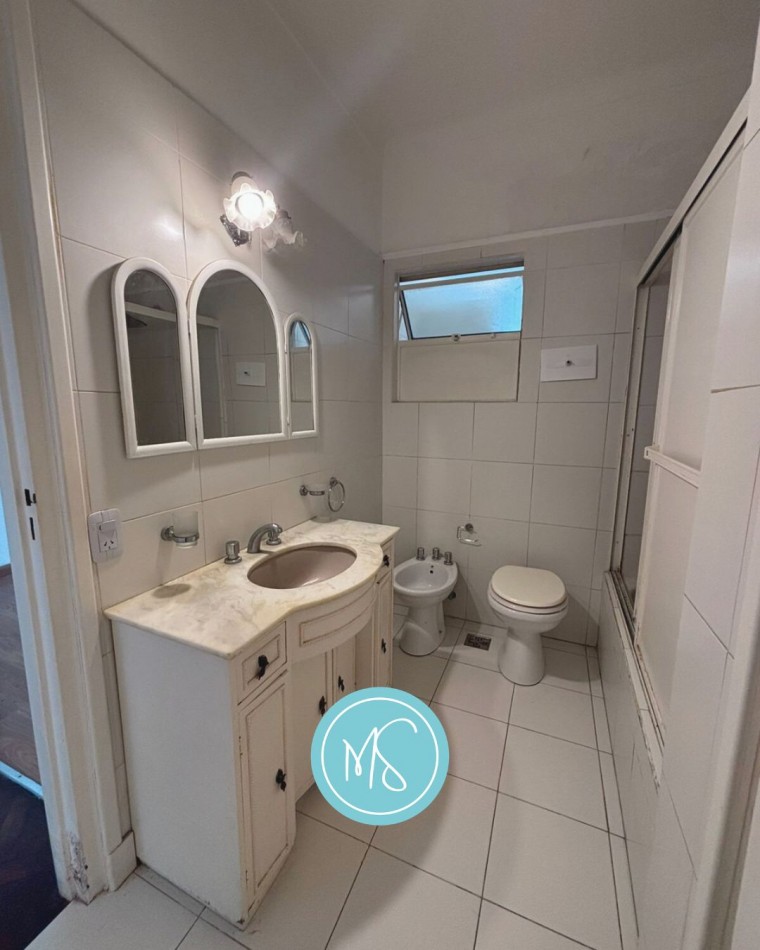 Semipiso al Frente en Edificio de Categoria