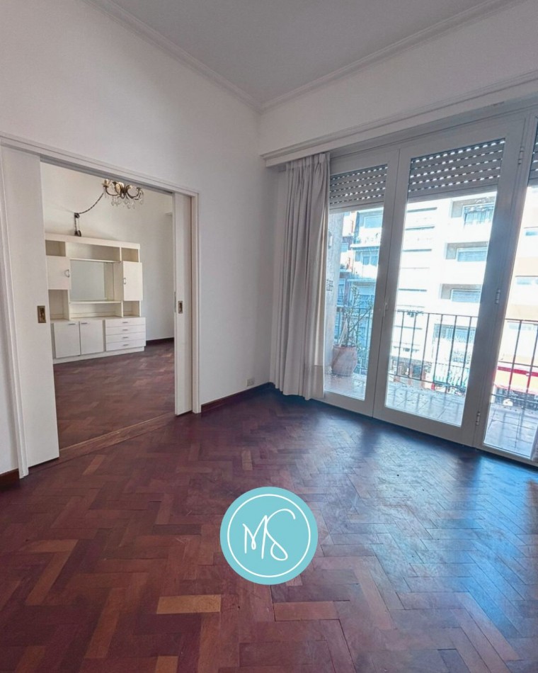 Semipiso al Frente en Edificio de Categoria