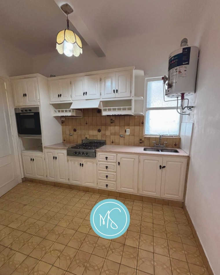 Semipiso al Frente en Edificio de Categoria