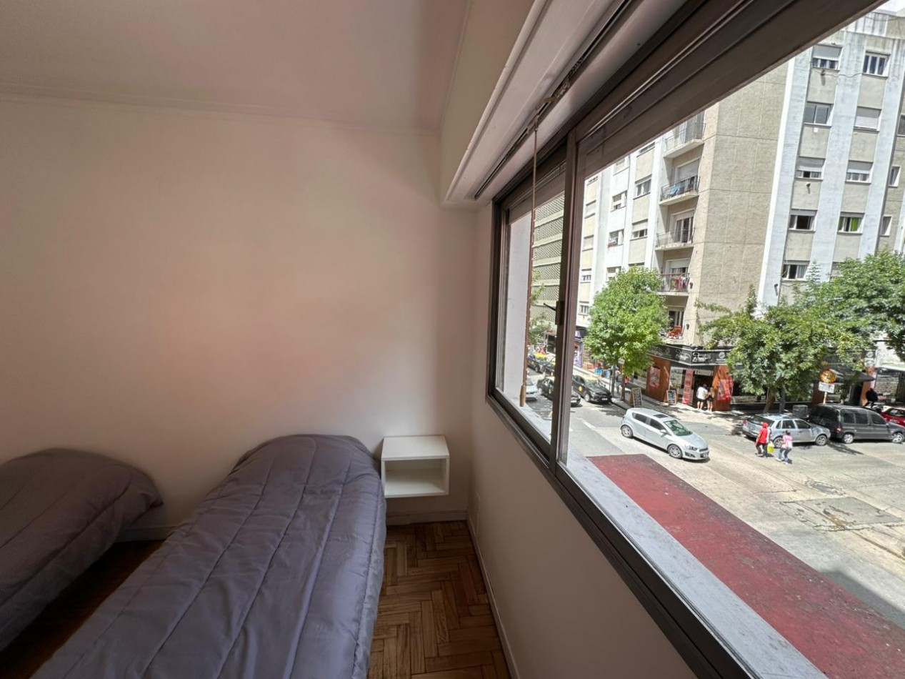 Departamento 3 Amb. a la calle con Balcon