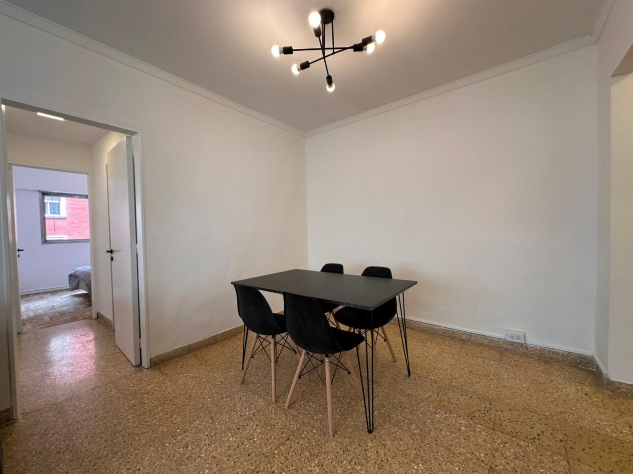 Departamento 3 Amb. a la calle con Balcon