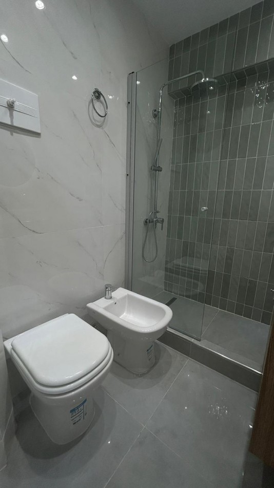 Departamento 2 Amb. con Balcon al Frente