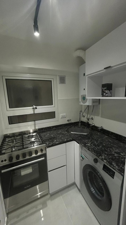 Departamento 2 Amb. con Balcon al Frente