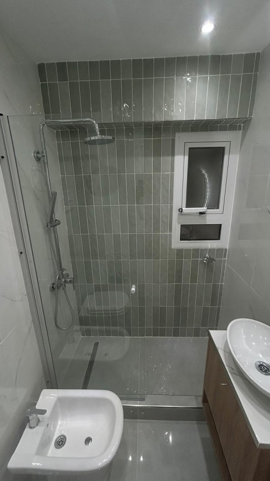 Departamento 2 Amb. con Balcon al Frente