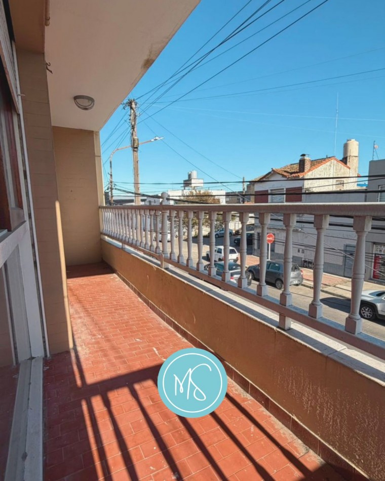 ALQUILER 24 MESES 3 AMBIENTES AL FRENTE CON BALCON 