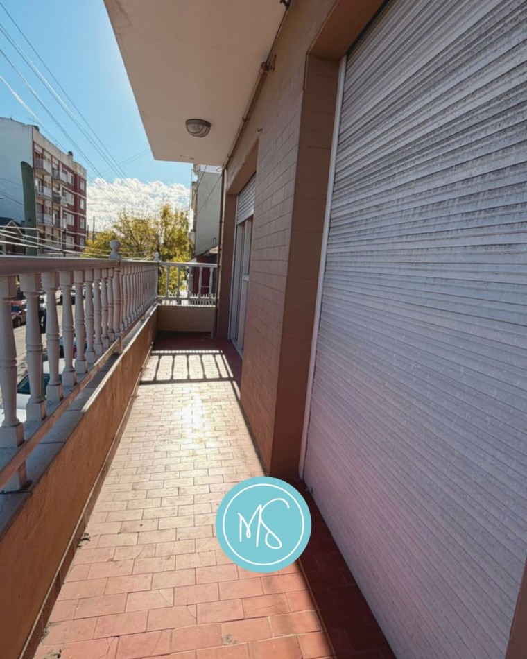 ALQUILER 24 MESES 3 AMBIENTES AL FRENTE CON BALCON 