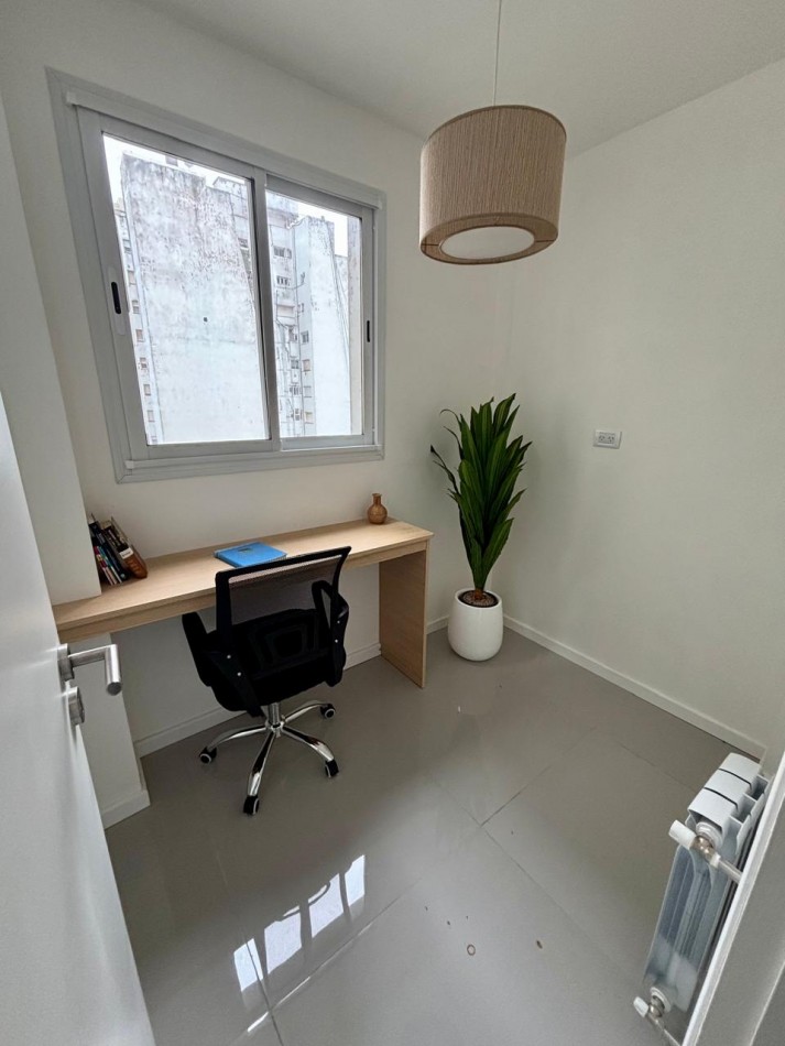 Departamento 3 Amb. c/ Dependencia y Balcon 
