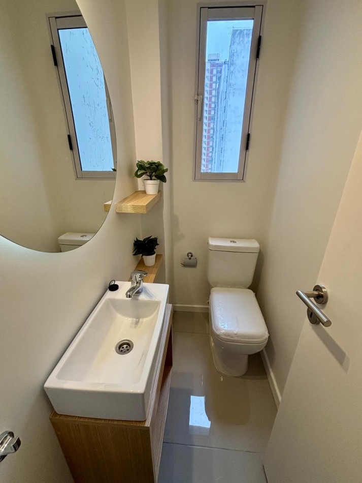Departamento 3 Amb. c/ Dependencia y Balcon 
