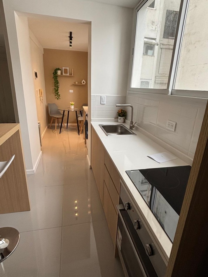 Departamento 3 Amb. c/ Dependencia y Balcon 