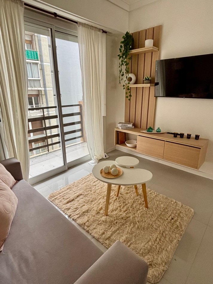 Departamento 3 Amb. c/ Dependencia y Balcon 
