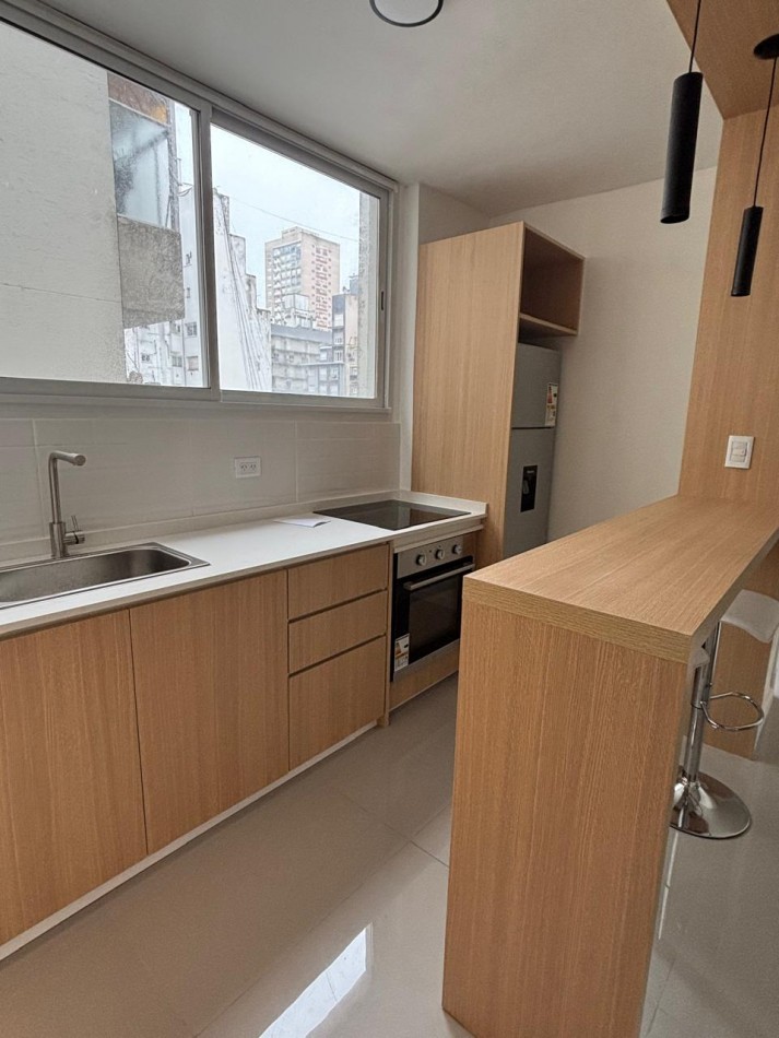 Departamento 3 Amb. c/ Dependencia y Balcon 