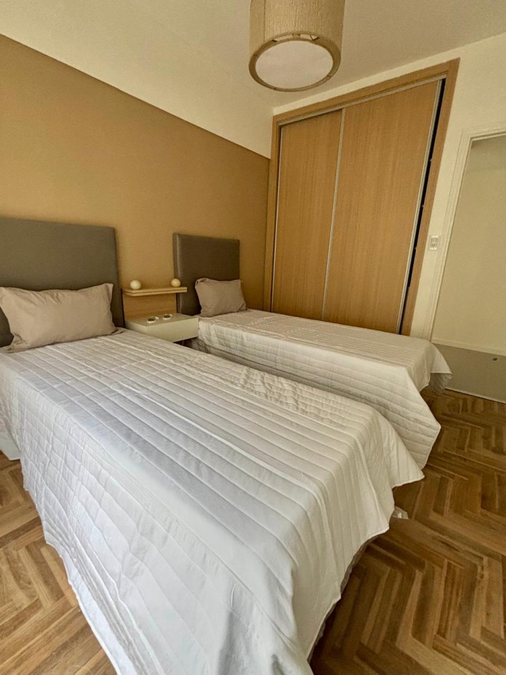 Departamento 3 Amb. c/ Dependencia y Balcon 