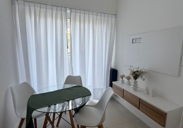 Departamento 1 Amb. con Balcon a la Calle